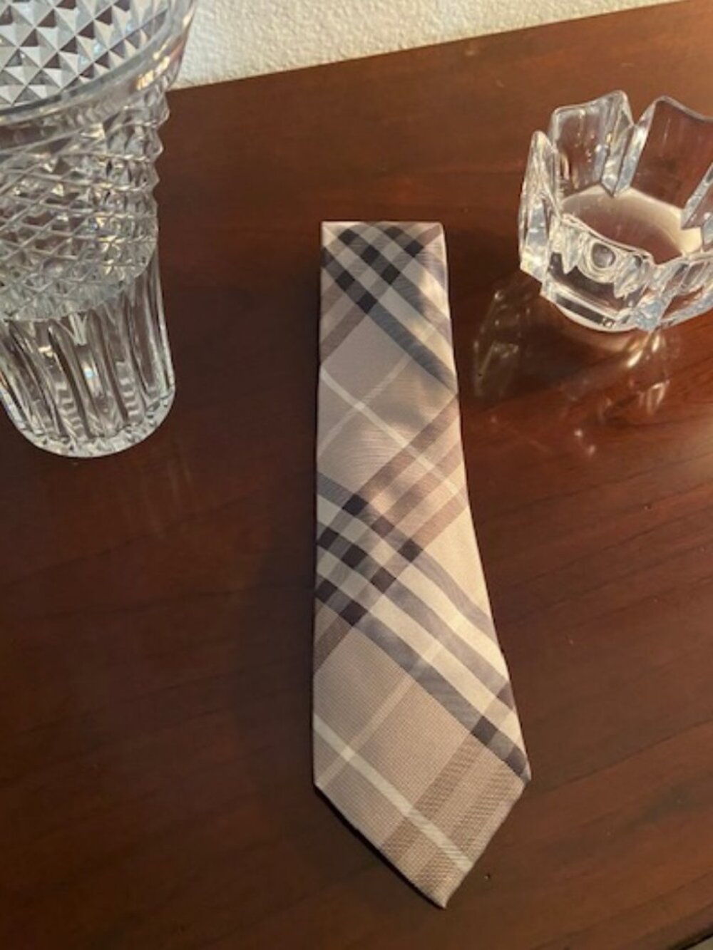 BURBERRY Silk Tie in Iconic Archive Beige Plaid-Like New - Picture 4 of 6